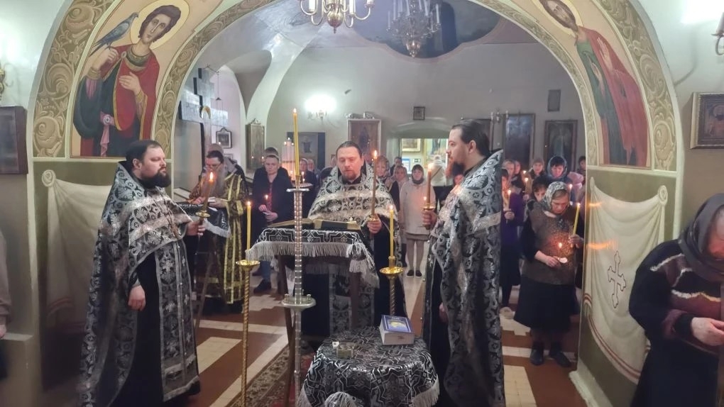 Утреня Страстной пятницы