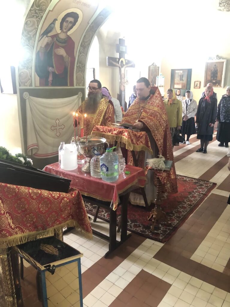 Праздник Преполовения Пятидесятницы