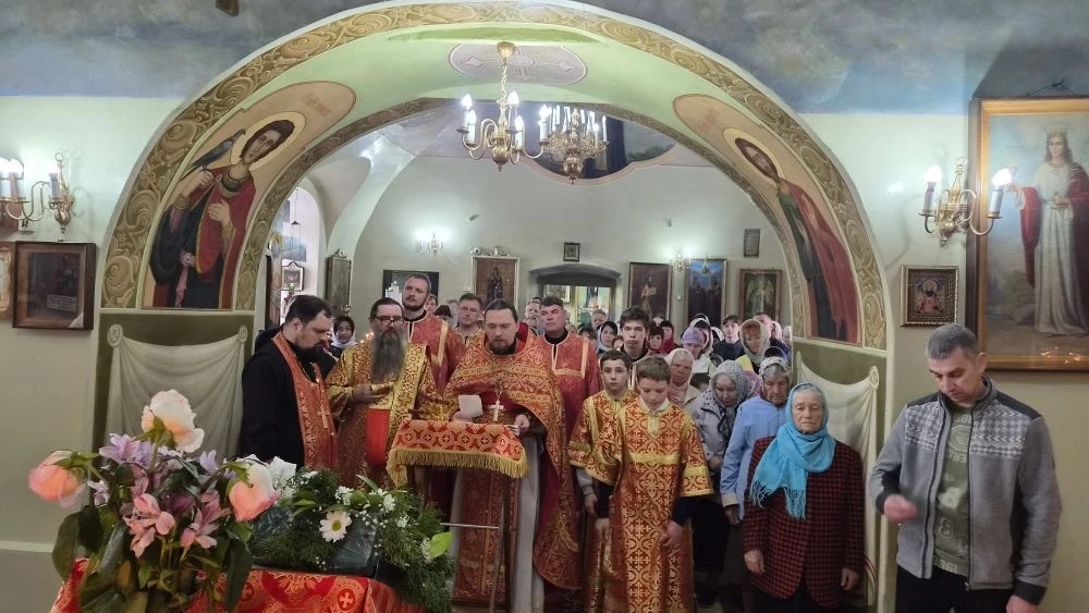 Воскресное богослуение